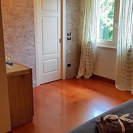 Asso Bed and Breakfast Manerba del Garda