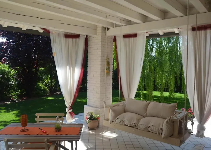 Asso Bed & Breakfast